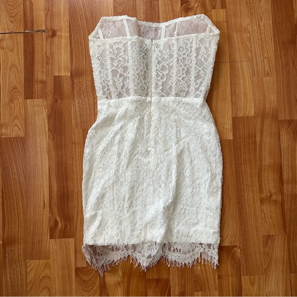 Oh Polly Cream Lace Corset Top - Picture 3 of 3